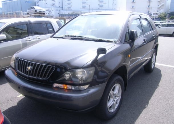 A JDM 1998 Toyota Harrier exported abroad by Japan Car Direct