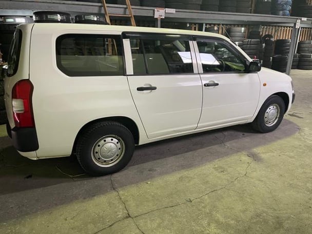 Toyota Probox Van DX is the follow on to the highly successful Corolla Van DX