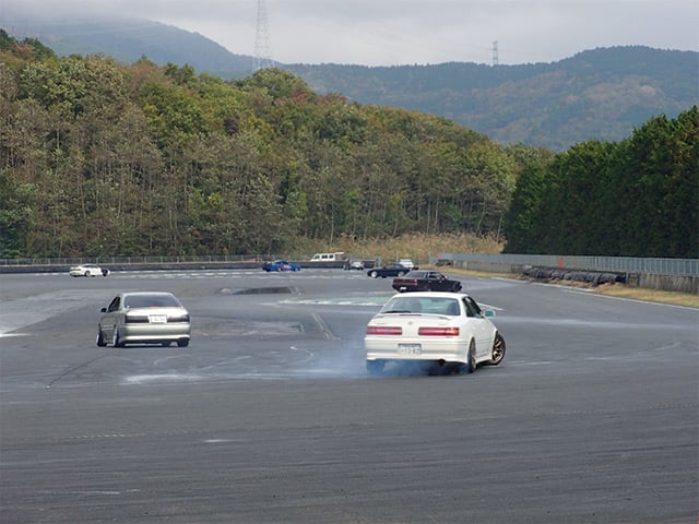 Toyota Mark-II Tourer-V at Fuji Speedway. A drift car available from Japa
