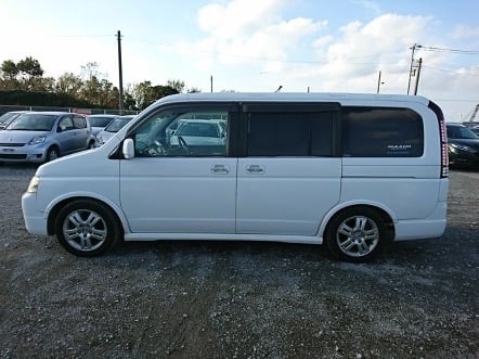 Japanese vans trucks cars for cheap export port inland transport DIY import low mileage mpg