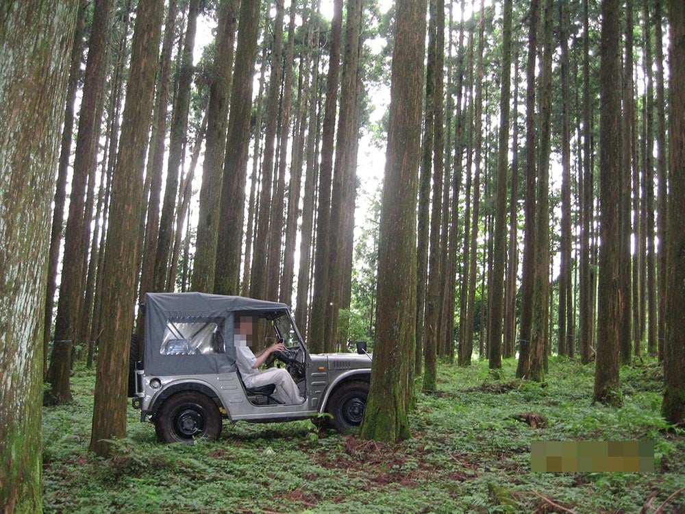 Suzuki-Jimny-The-True-Go-Anywhere-Car4
