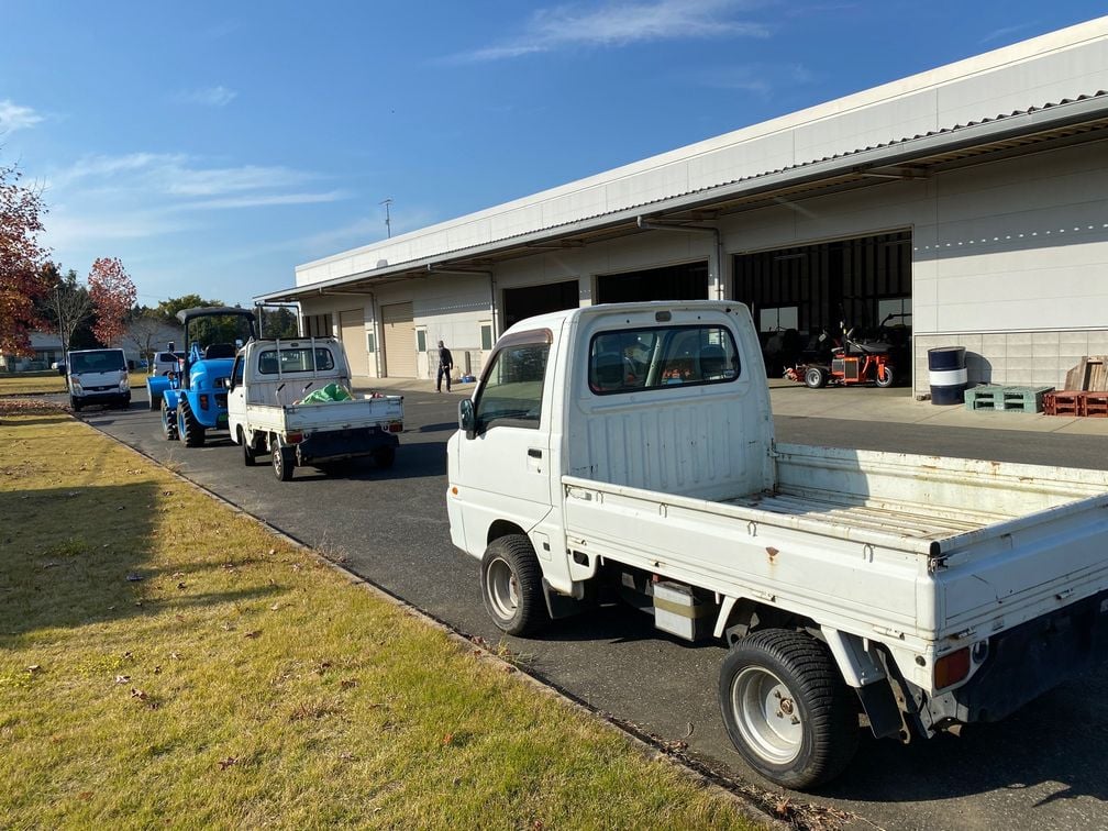 Kei Trucks used at Golf Course in Japan. Import direct from Japan to UK
