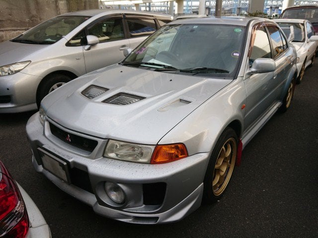 S and E Lancer Evo to NZ IN TEXT PHOTO 6. Mitsubishi Lancer Evolution is big time muscle to import direct from Japan