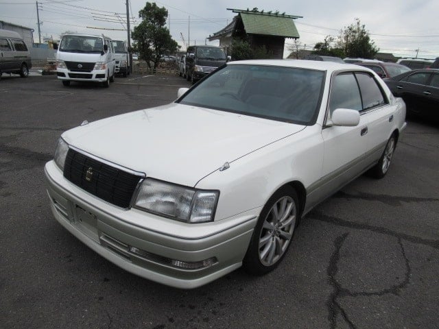 Toyota Crown, CEO, luxury sedan, buy a car from japan, JDM, auto parts from japan, Japan Car Direct, japan domestic market
