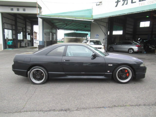 Nissan, Skyline, 2 door coupe, buy a car from Japan, export a car from Japan, Japan car auction, Japan Car Direct