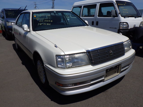 Toyota Crown, mid-size luxury car, JDM, Japan domestic market, buy a car from japan, auto parts from japan, Japan Car Direct, Japan car auction