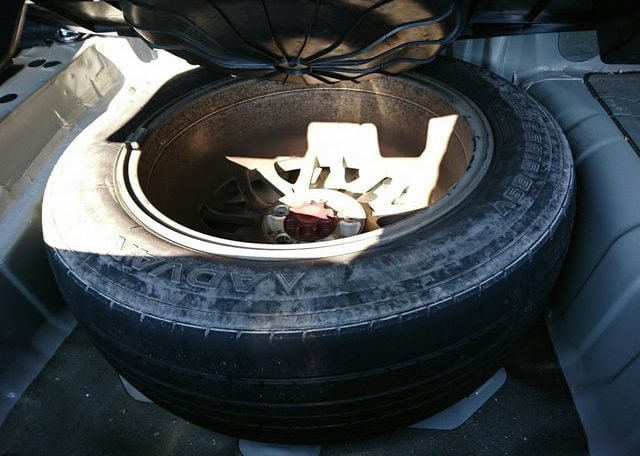 Toyota Crown Athlete spare tire