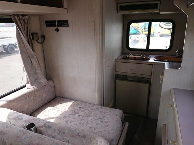 6.-Toyota-Townace-Camper-Motor-Home-import-from-Japan-with-kitchen.