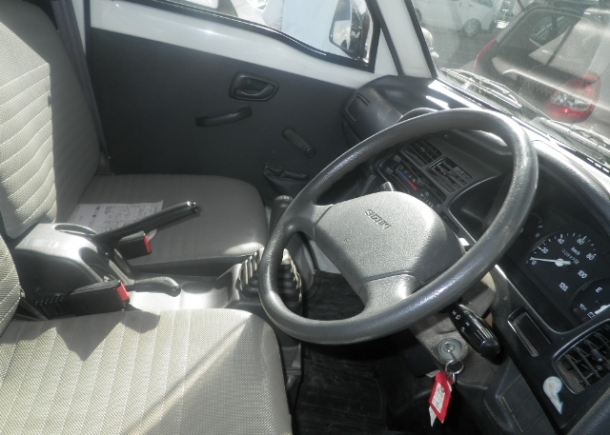 1995 Suzuki Carry interior