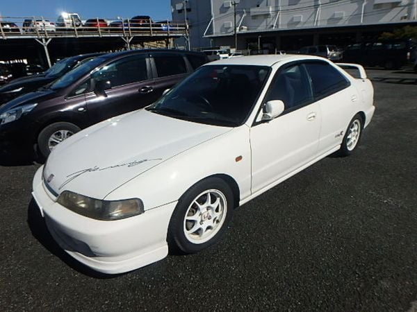 3-door liftback coupé, FWD, Japan domestic market, buy a car from japan, auto parts from japan, Japan Car Direct, Japan car auction