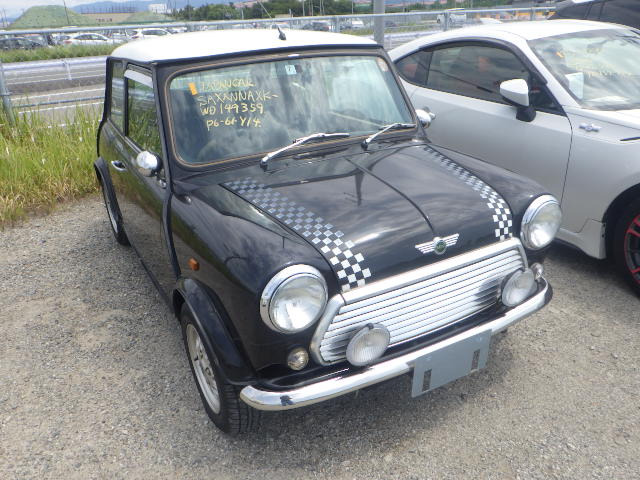 Rover Mini, Mini Cooper, Mini, city car, 2 door, British car, buy a car from Japan, export a car from Japan, Japan car auction, Japan Car Direct