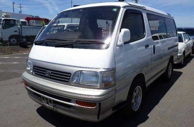 S-and-E-Toyota-Hiace-with-Gas-Engine-In-Text-Photo-6.-Used-low-miles-Hiace.-Very-good-paint-25-year-old-van-640x456