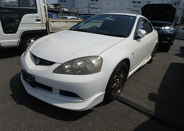1-Honda-Integra-R-Type-DC-5-imported-direct-from-Japan-to-Canada-via-New-Westminster-640x456