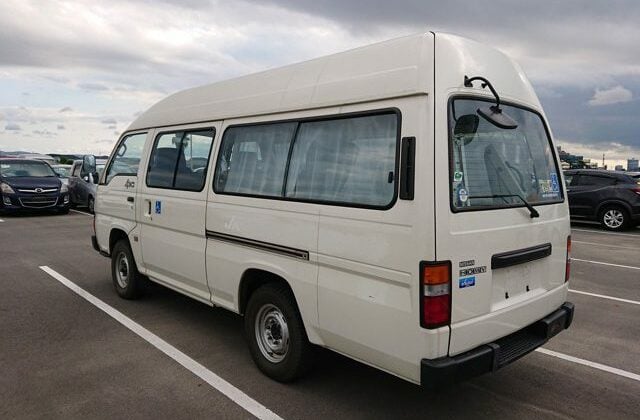 1994-Nissan-Homy-rear-left-640x456