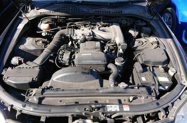 26-Toyota-Soarer-Z30-LexusSC300-can-import-to-USA-or-Australia.-2JZ-GE-engine-is-classic-straight-six-640x456