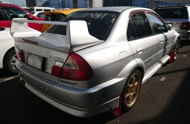 4-Lancer-GSR-Evolution-V-from-Japan.-Used-Japanese-Supercar-imported-to-New-Zealand-via-Japan-Car-Direct-Rear-right-view-640x456