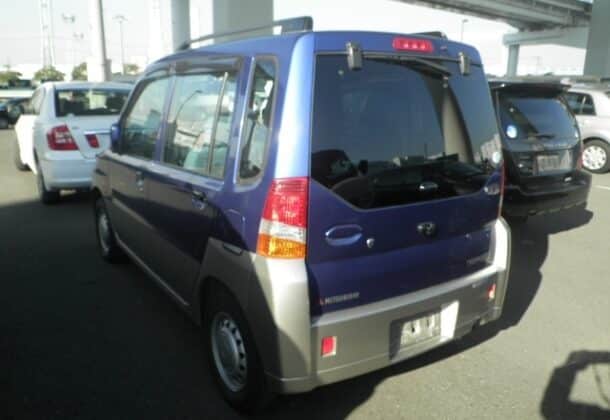 4-Toppo-BJ-small-car-with-good-visibility-from-big-side-and-rear-windows.-Used-Kei-car-from-Japan