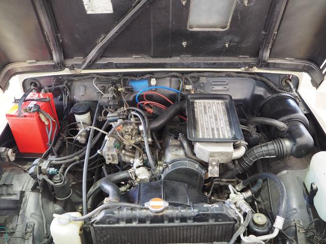 1990 Suzuki Jimny Engine