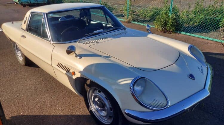 Mazda Cosmo Sport, Classic Mazda Cosmo, Rotary Engine Car, Vintage Mazda, Japanese Sports Car, Importing Cars From Japan, Japanese Car Auctions, Buy Mazda Cosmo, Historic Mazda Model, Japan Car Direct