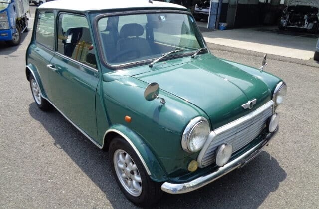 Rover Mini Classic, Green Mini Rover, Buy Rover Mini From Japan, Import Rover Mini From Japan, Japanese Car Auction, Rover Mini For Sale, Vintage Rover Mini, Classic Car Japan, Rover Mini Purchase, Japan Car Direct