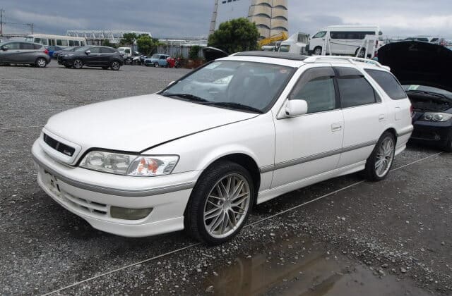 Toyota Mark II Qualis, Mid-Size Wagon, Reliable Toyota, Import From Japan, Used Car Auction, Toyota Station Wagon, Japanese Family Car, Buy Used Cars Japan, JDM Import, Japan Car Direct