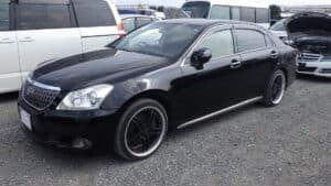 Toyota Crown Majesta, Luxury Toyota Crown, Toyota Crown Majesta Import, Japanese Car Auctions, Importing Toyota Crown Majesta, Used Toyota Crown Majesta Japan, Black Rims Toyota, Toyota Crown Majesta for Sale, Toyota Crown Majesta Auction, Japan Car Direct