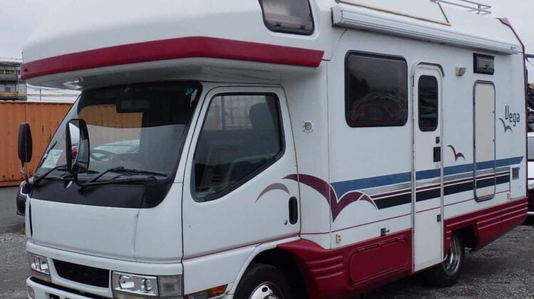 Mitsubishi Canter Camping, Canter Camper, Mitsubishi RV Truck, Compact Motorhome, Off-Road Camper, Used Mitsubishi Canter, Japan Camper Import, Buy Campers Japan, Japanese Auction Vehicles, Japan Car Direct