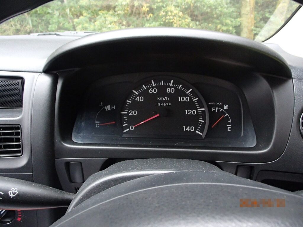 Daihatsu Mira Speedometer dash view