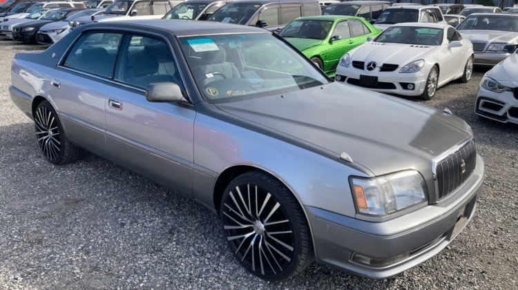 Toyota Crown Majesta, Luxury Sedan, Japanese Flagship, Premium Comfort, V8 Power, Smooth Ride, Japan Car Auctions, Executive Car, Japanese Luxury Vehicle, Japan Car Direct