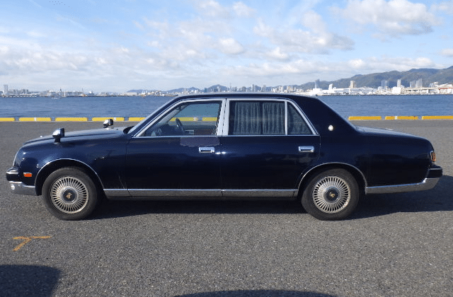 Toyota Century, Japanese Luxury Sedan, Flagship Car, V8 Engine, Premium Comfort, Executive Vehicle, Japan Car Auctions, Toyota Japan Flagship Car, Timeless Classic, Japan Car Direct